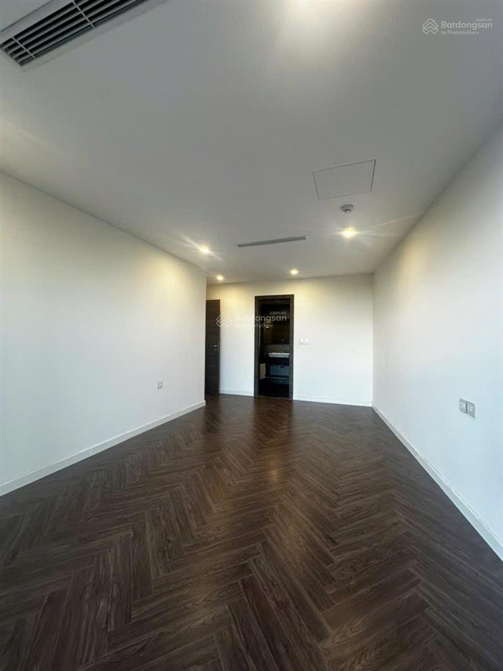 Noble crystal riverside 2pn 2wc, 120m2. tầng cao, view sông siêu đẹp. giá chỉ 14 triệu/tháng