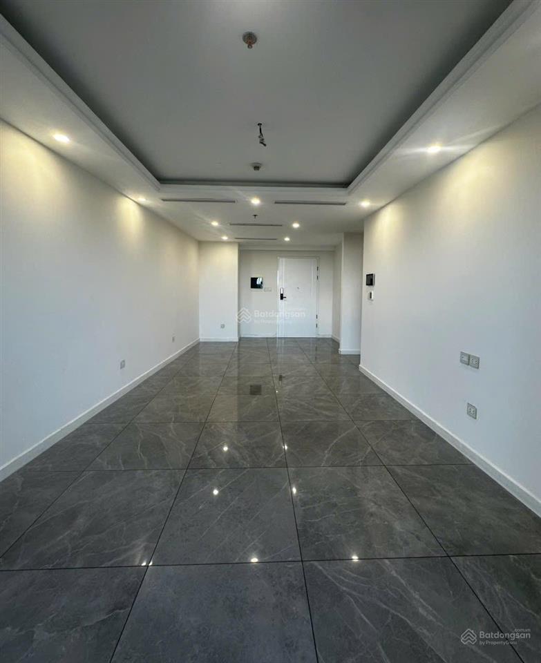 Noble crystal riverside 2pn 2wc, 120m2. tầng cao, view sông siêu đẹp. giá chỉ 14 triệu/tháng