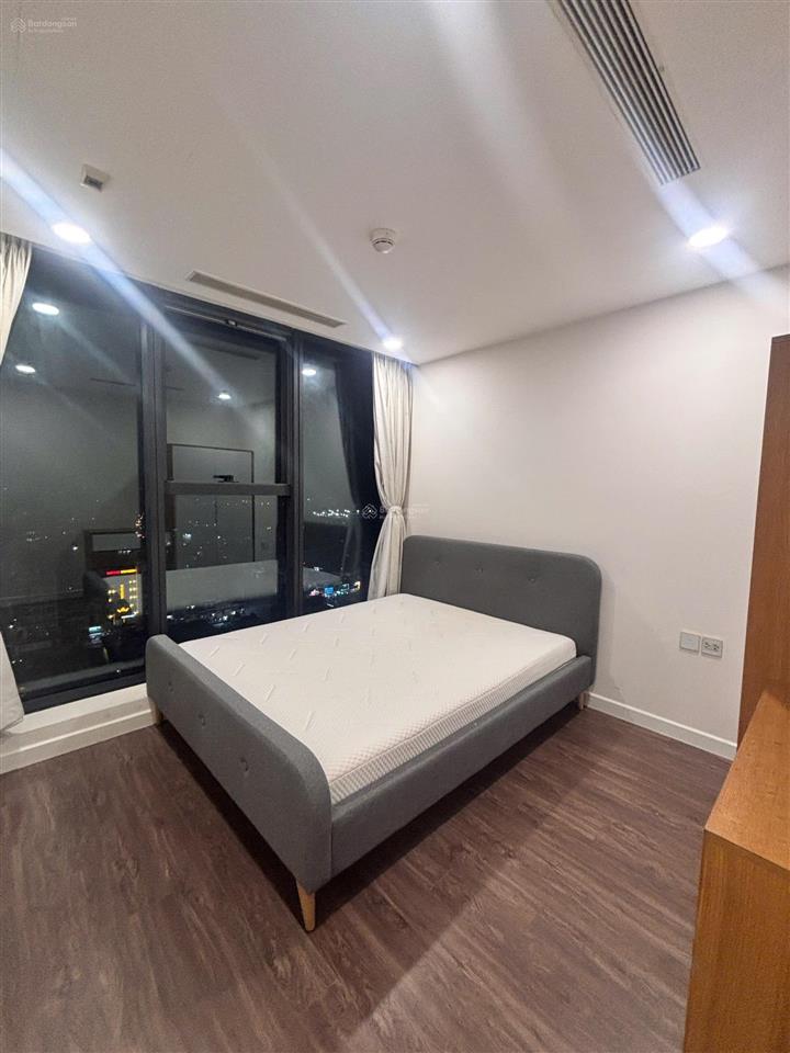 Sunshine sky city 4pn+1, 3wc, 132m2. full nội thất. 2 ban công. giá chỉ 32tr/tháng
