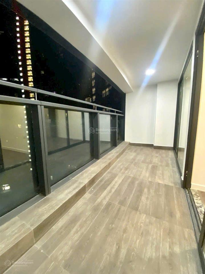 Sunshine diamond river quận 7, căn góc full kính như hình, 2pn 138m2. giá chỉ 18 triệu (bao phí)