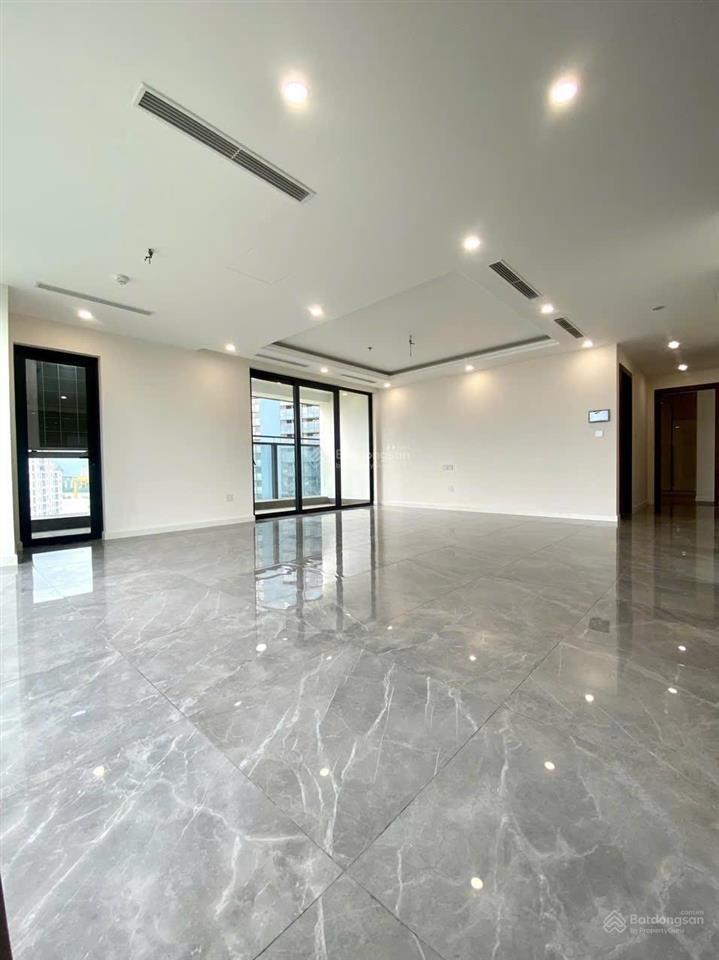 Sunshine diamond river quận 7, căn góc full kính như hình, 2pn 138m2. giá chỉ 18 triệu (bao phí)