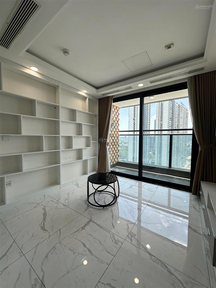 Bán ot s1 sunshine sky city  2pn 70m2. tầng cao, view đẹp. giá tốt hiện tại.