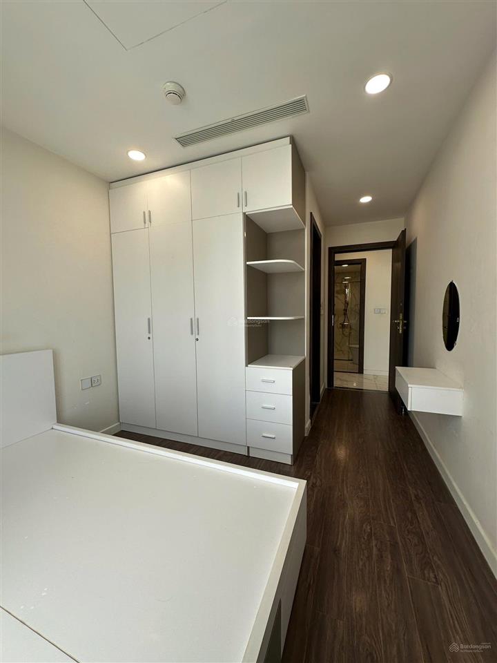 Bán ot s1 sunshine sky city  2pn 70m2. tầng cao, view đẹp. giá tốt hiện tại.