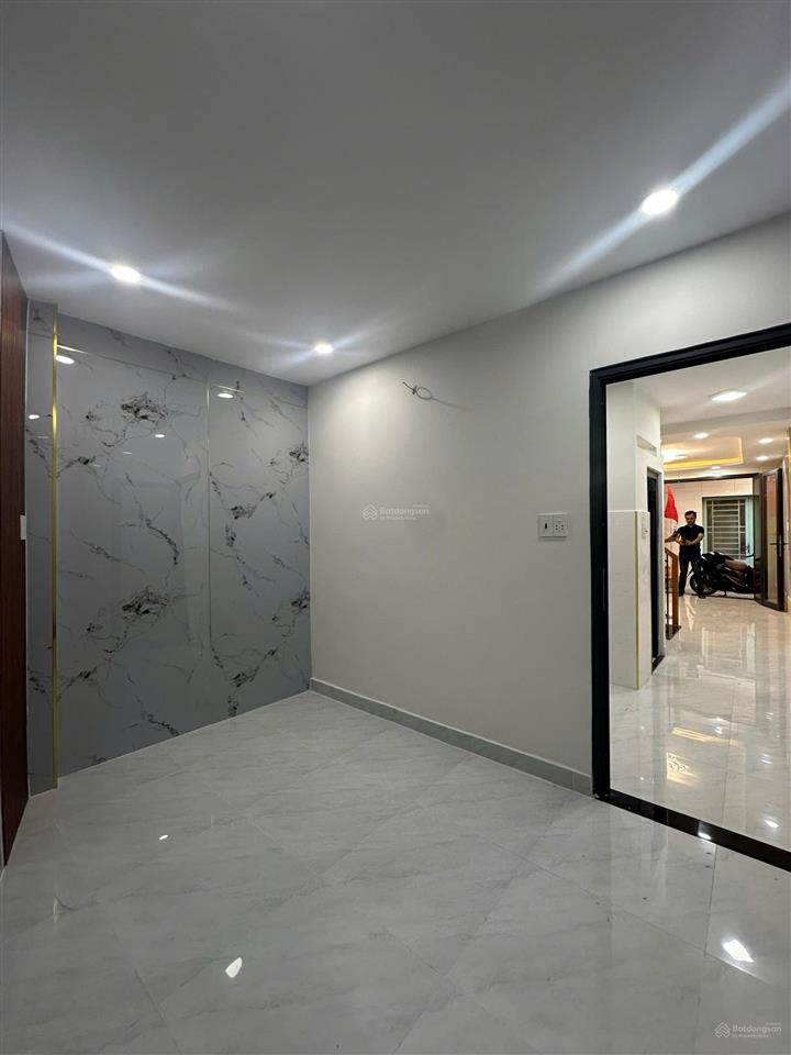 Bán nhà mới nguyễn thị tần chợ rạch ông giáp q1