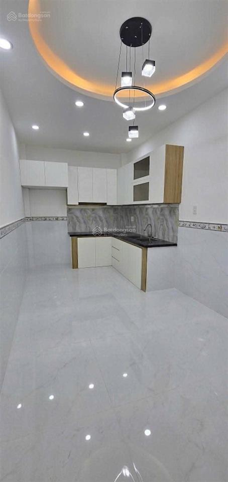 Bán nhà mới nguyễn thị tần chợ rạch ông giáp q1