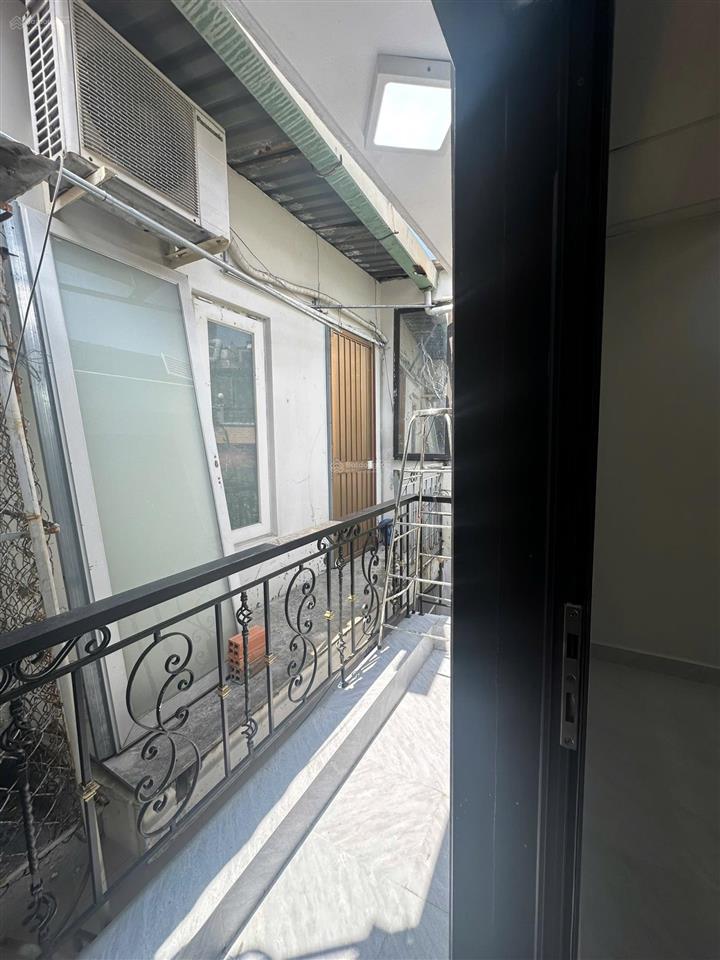 Bán nhà mới nguyễn thị tần chợ rạch ông giáp q1