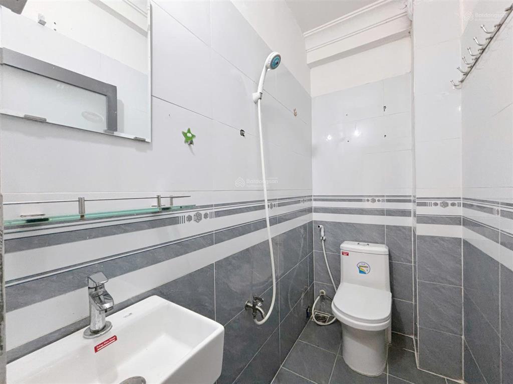 Ở ngay! chính chủ cho thuê căn hộ siêu thoáng ngay cư xá bình thới gần lotte mart q.11, đầm sen