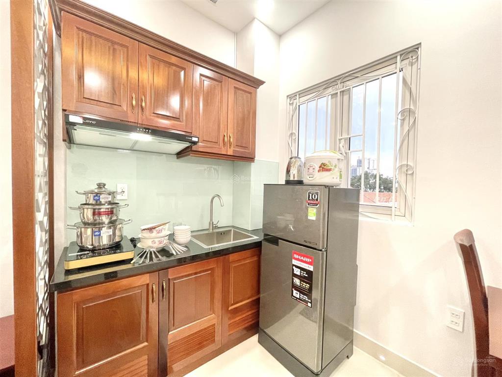 Căn hộ mới siêu thoáng ngay hoàng sa sát q.10, phú nhuận 10p đi sân bay an ninh cao  có thang máy