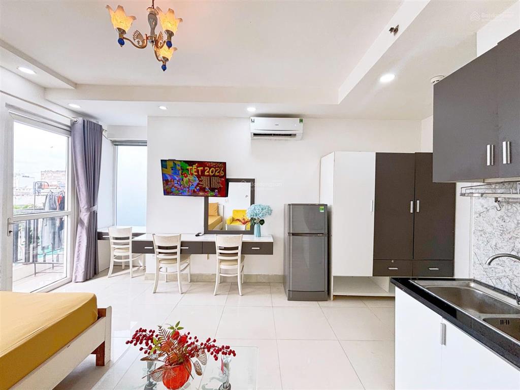 Ở ngay! căn ban công siêu sang ở lê văn sỹ q.3 sát kỳ đồng, trần quang diệu an ninh cao  thang máy