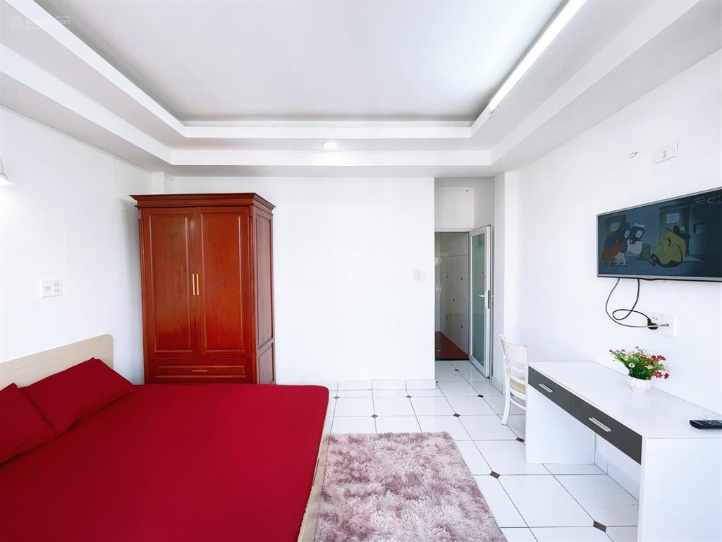 Căn hộ 2pn có ban công thoáng mát ờ phạm văn hai khu vip sát sân bay, cv hoàng văn thụ có tháng máy