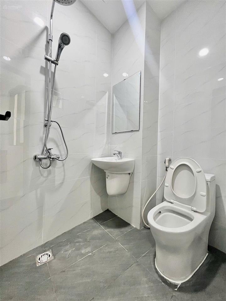 Phòng cực xinh ngay phan văn trị sát đh văn lang, chợ bà chiểu giờ giấc tự do, an ninh cao