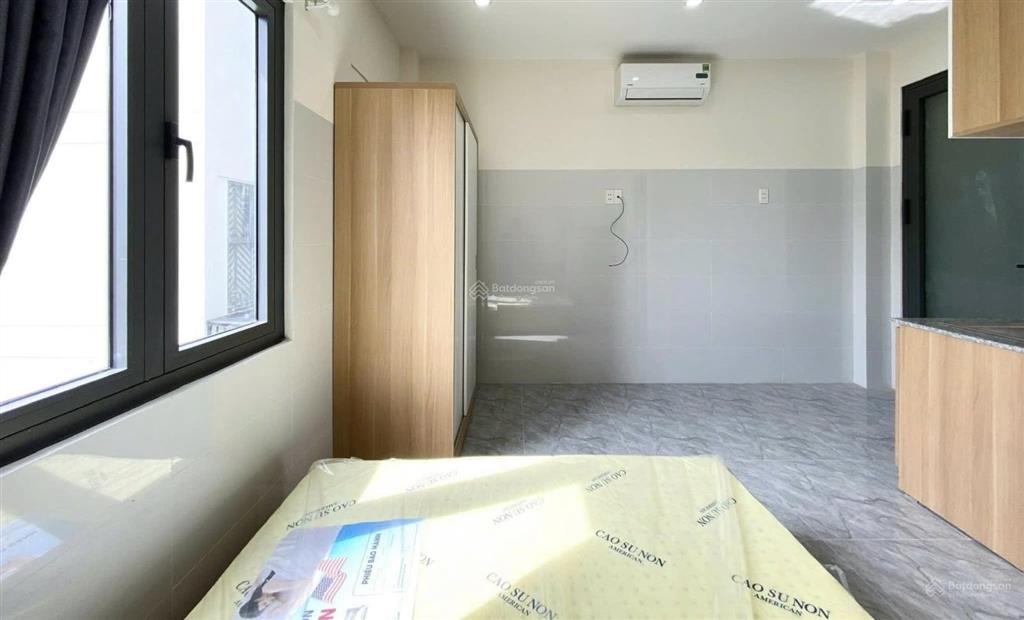 Phòng siêu thoáng full nội thất ngay phan huy ích đối diện kcn tân bình gần go trường chinh an ninh