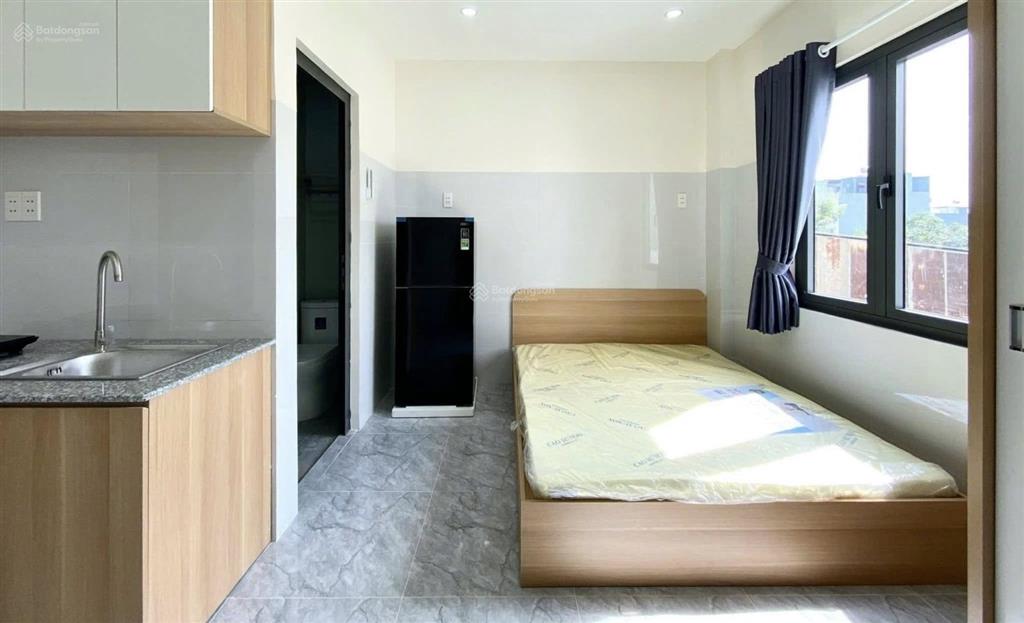 Phòng siêu thoáng full nội thất ngay phan huy ích đối diện kcn tân bình gần go trường chinh an ninh