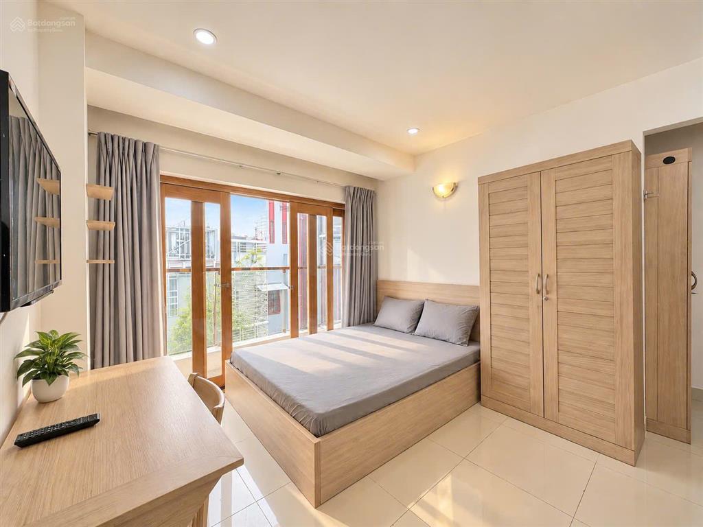 Phòng ban công siêu thoáng đủ tiện nghi ngay lê văn sỹ sát kỳ đồng nhà có thang máy  bảo vệ