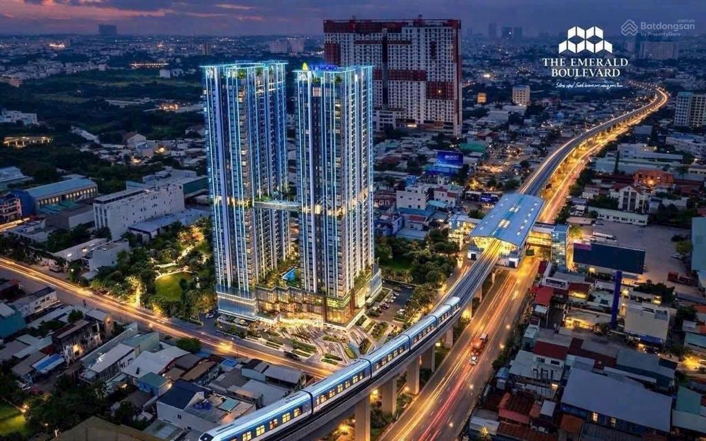 Căn 2pn 65m2 tầng 10 view nội khu siêu đẹp, cách vạn phúc city 7p  hàng xanh 20p emerald boulevard
