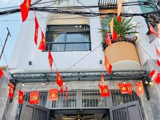 Nhà mới, hẻm 6m thông tân sơn nhì, 3.5 tấm, 4 phòng ngủ, 4 wc, 1 sân thượng.