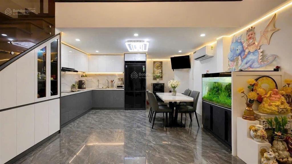 Hẻm 6m tây thạnh, 4 tấm, 5 x 18m, 5 phòng ngủ, 5 wc, sân thượng trước và sau