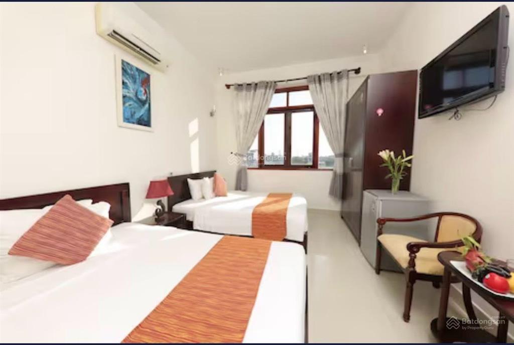 Cho thuê phòng khách sạn mặt tiền võ nguyên giáp