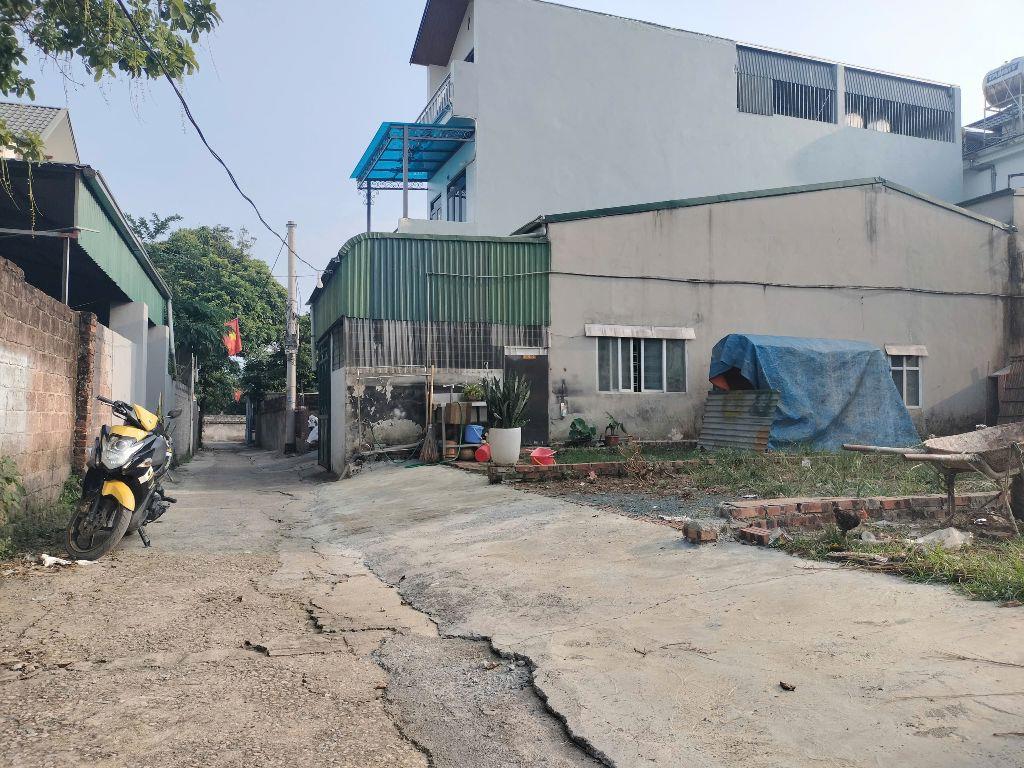 60,1M full thổ cư Đất trung tâm thị trấn Xuân Mai cũ 