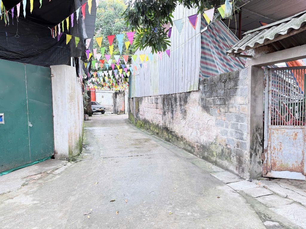 81,9M full thổ cư, sát ngay trung tâm phố Gốt Đông Sơn