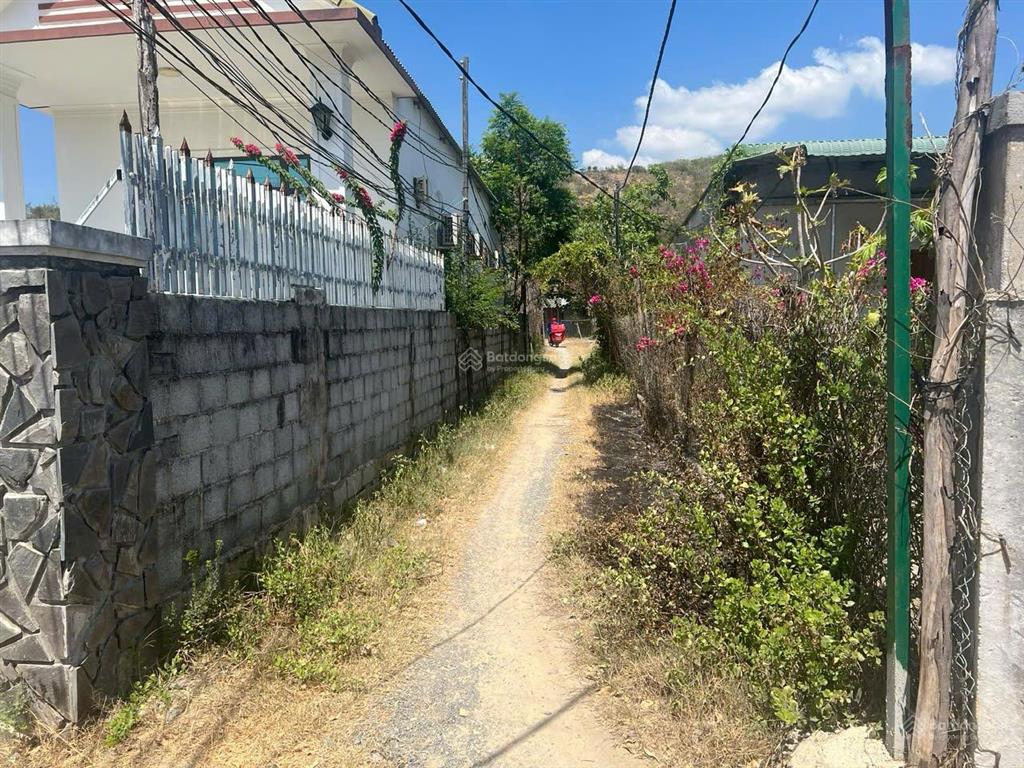 Bán đất diện tích lớn ba ngòi, cam ranh có sẵn đất ở, kết hợp với các bạn môi giới 2.5%