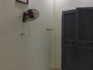 Cần cho thuê nhà có diện tích 90m2 Tại Ngõ 637 Phạm Văn Đồng – Nghĩa Đô – Hà Nội.