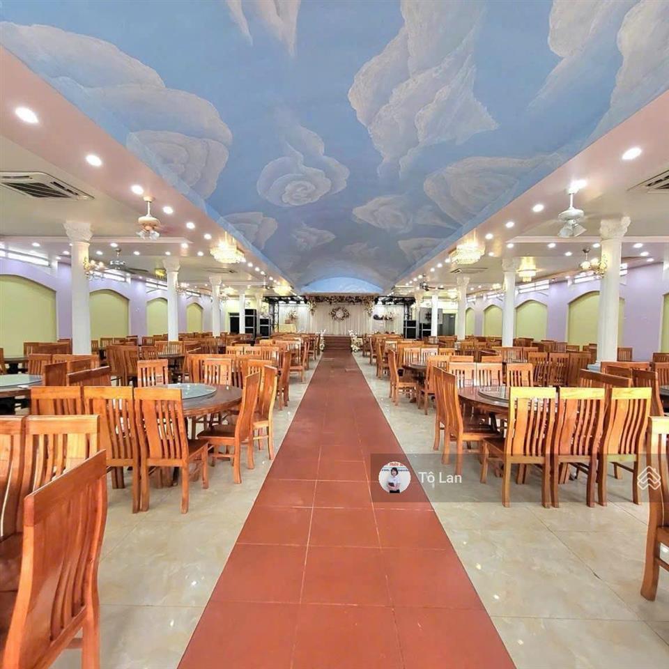 Cần chuyển nhượng trung tâm tiệp cưới hồng ngọc .ngũ lão ,phường bạch đằng .thành phố hải phòng