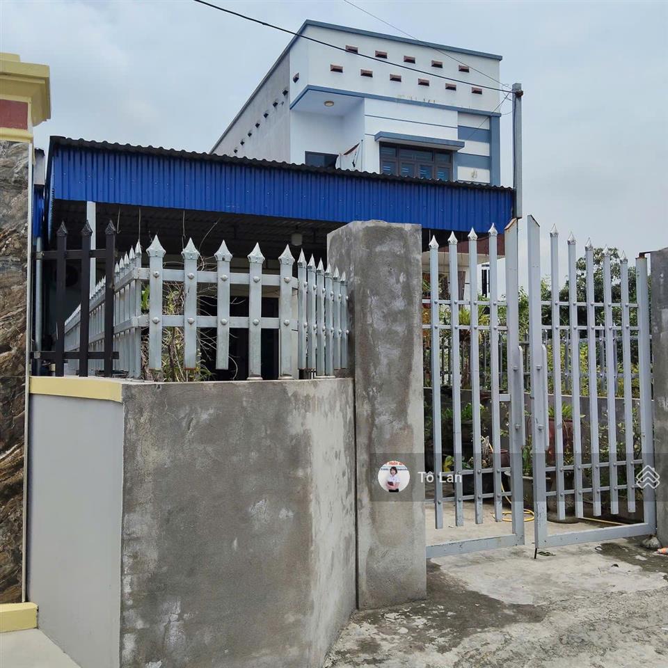 Bán đất tặng nhà ngay xã hợp thành nay là phường lê ích mộc chỉ có 2 tỷ 1xx