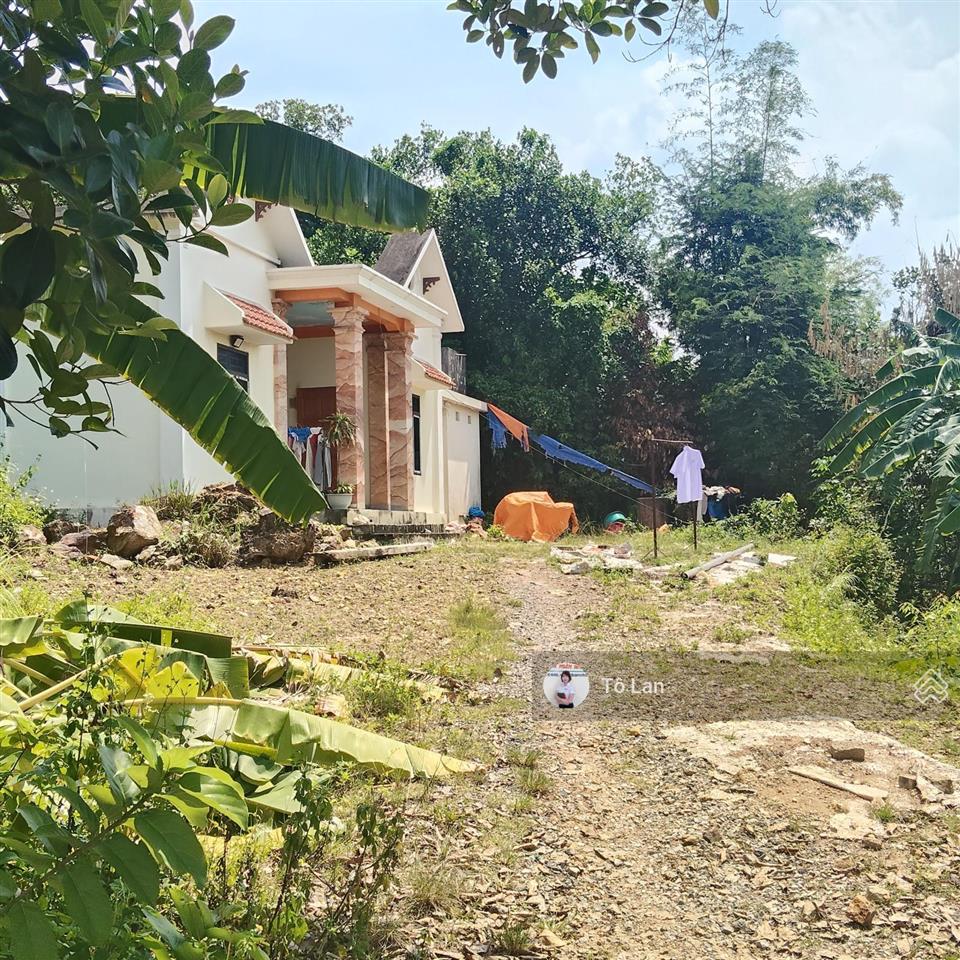 Bán 500 m2 đất liên khê tặng ngay căn nhà mái bằng đẹp đường ô tô vào tận nhà giá chỉ 1,550tỷ