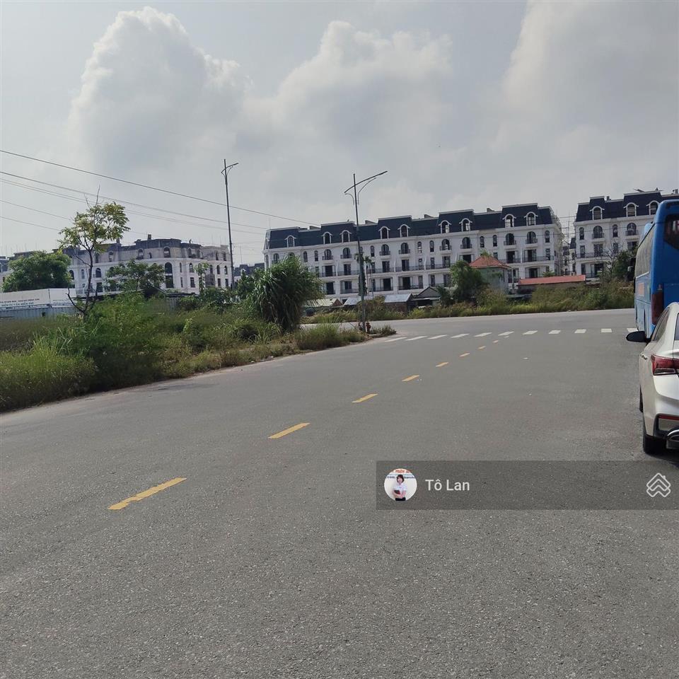 Giảm giá sốc lô góc tđc hoa động thủy nguyên hải phòng dt 78 m đường thông rộng 23 m
ngay bên cạnh