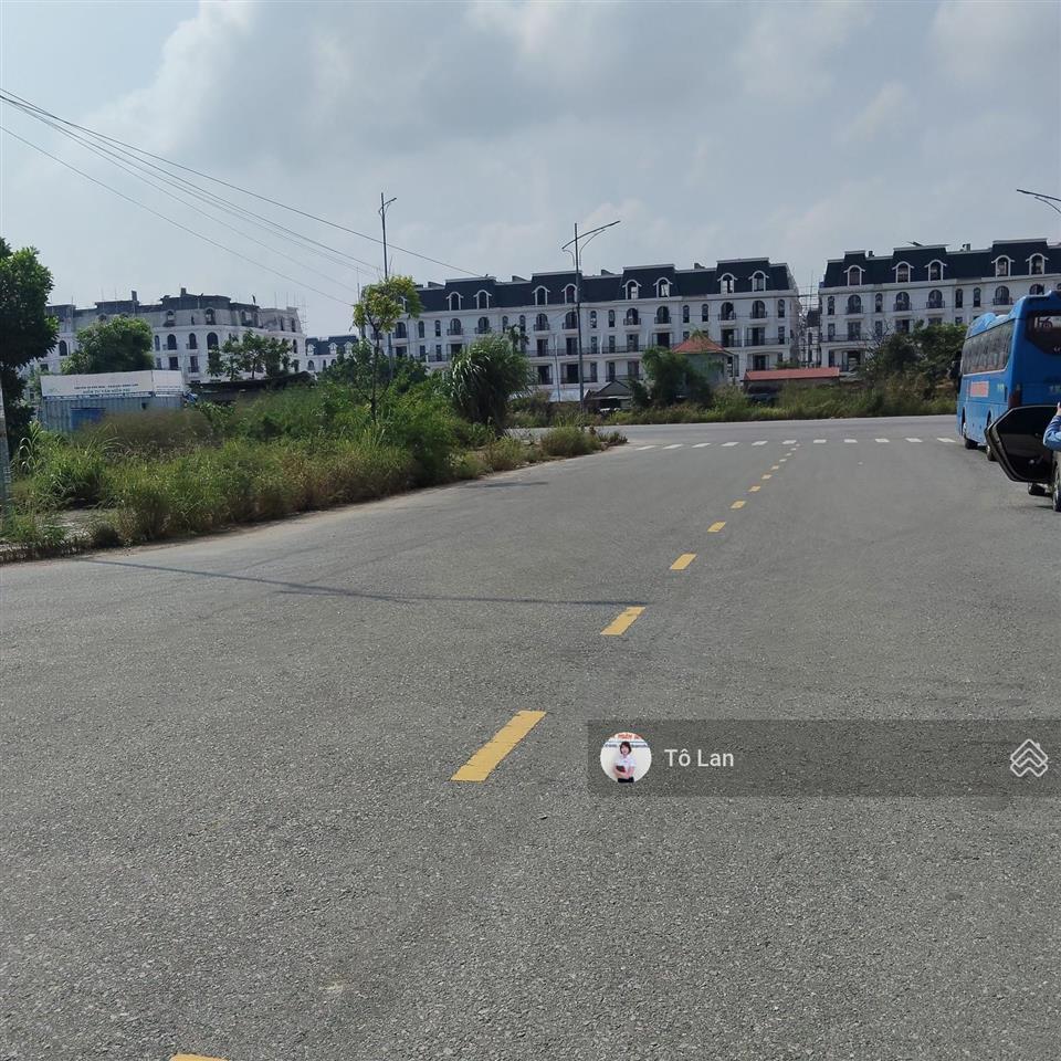 Giảm giá sốc lô góc tđc hoa động thủy nguyên hải phòng dt 78 m đường thông rộng 23 m
ngay bên cạnh