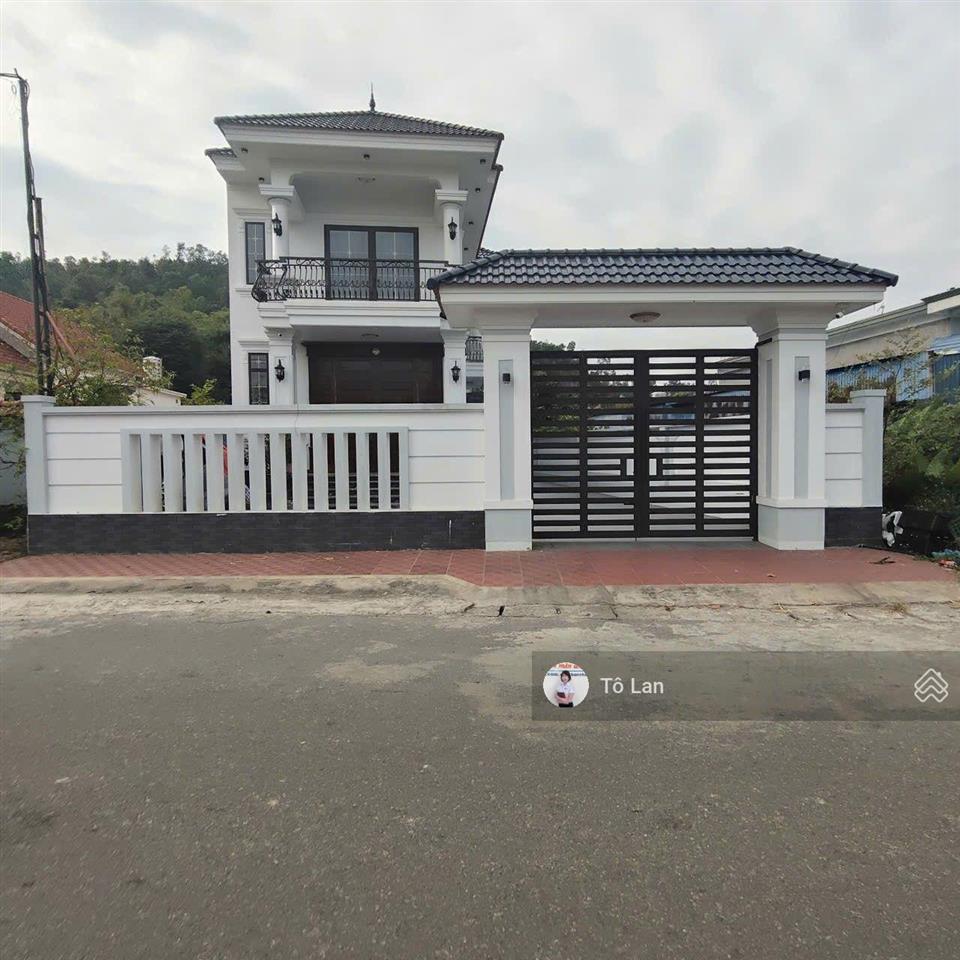 Cần bán gấp căn nhà đẹp tại quảng thanh thủy nguyên hải phòng dt 320 m nhà mới xây nằm trên trục