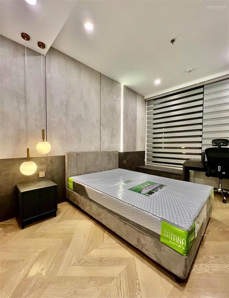 E đang có pass căn 2pn tại lumiere riverside cho thuê giá 35tr/ tháng.  e xem nhà