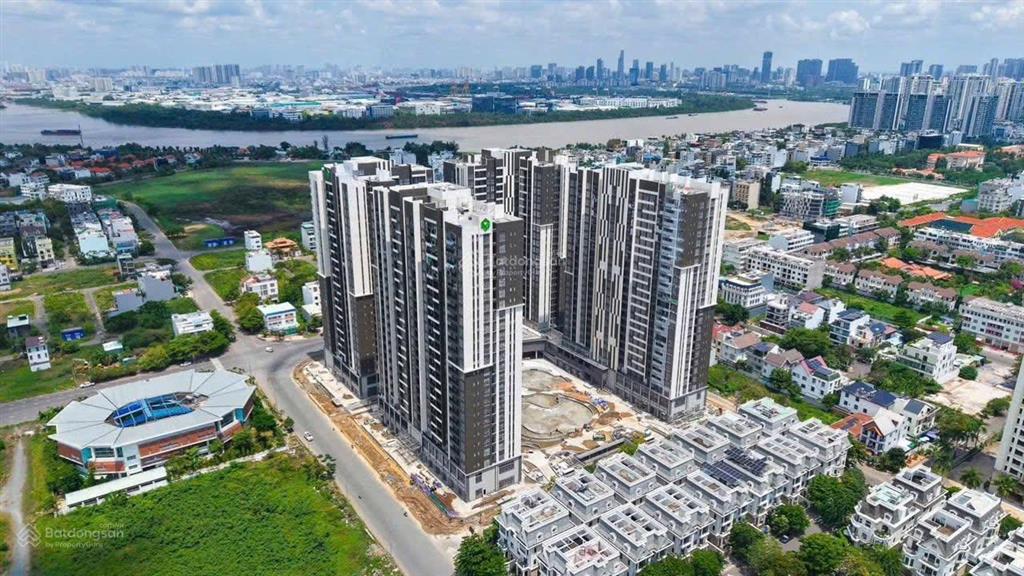 Bán nhanh căn 2pn  view landmark 81 giá 6.1 tỷ bao hết. thiện chí bán