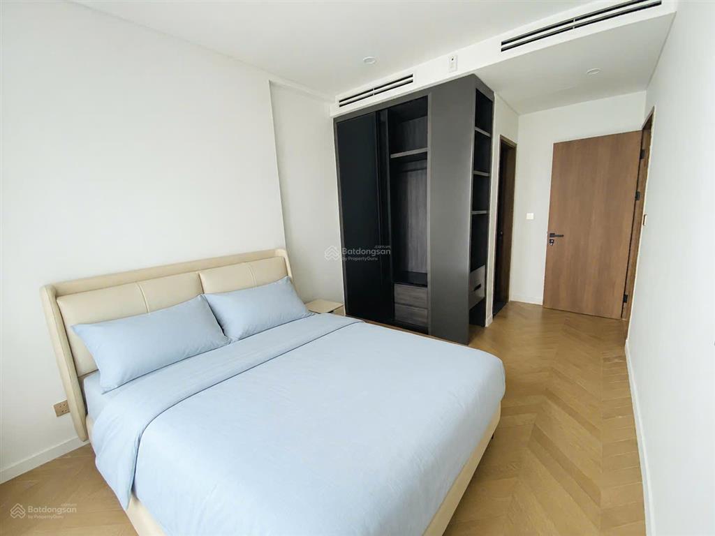 Trống sẵn căn 2pn  full nt tại lumiere riverside  giá 35 triệu bao phí quản lí