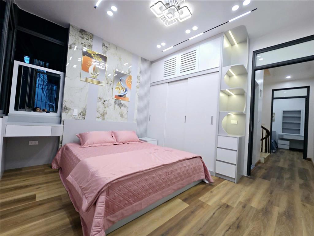 Bán nhà đẹp ngõ ôtô phố Võ Chí Công 45m2 4tầng mặt tiền 4m 13 Tỷ Tây Hồ