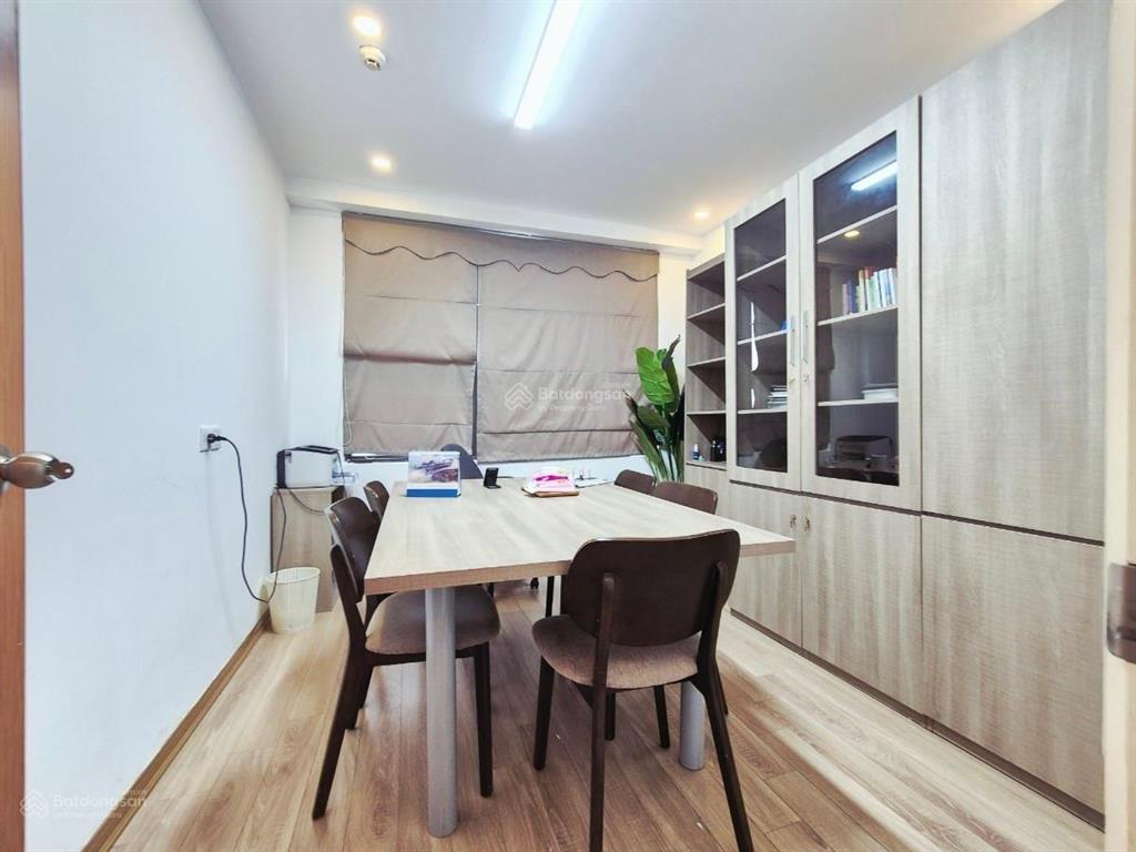 Bán căn hộ 2 phòng ngủ vinhomes d'capitale tầng đẹp full nội thất cao cấp chỉ 4,8 tỷ