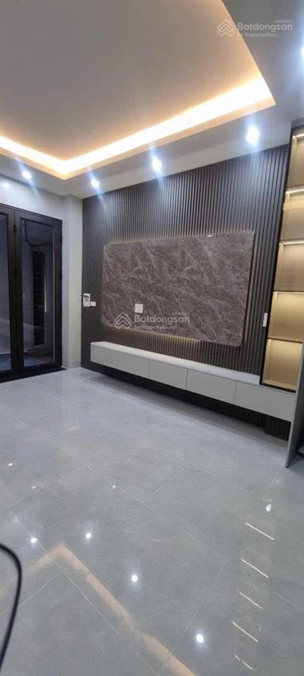 Bán nhà ngõ 40 ngọc trục, diện tích 35m2, xây 5 tầng  0941 652 ***