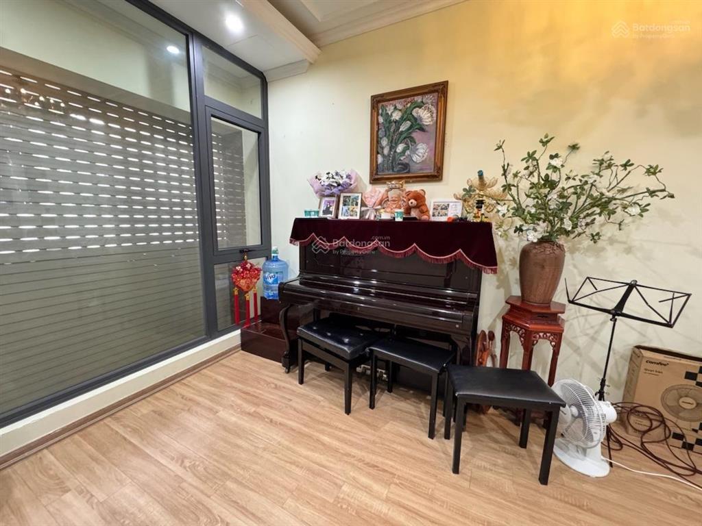 Bán nhà ngõ 91 đại mỗ 52m, 7 tầng thang máy, gara ô tô, đường rộng, kinh doanh tốt.