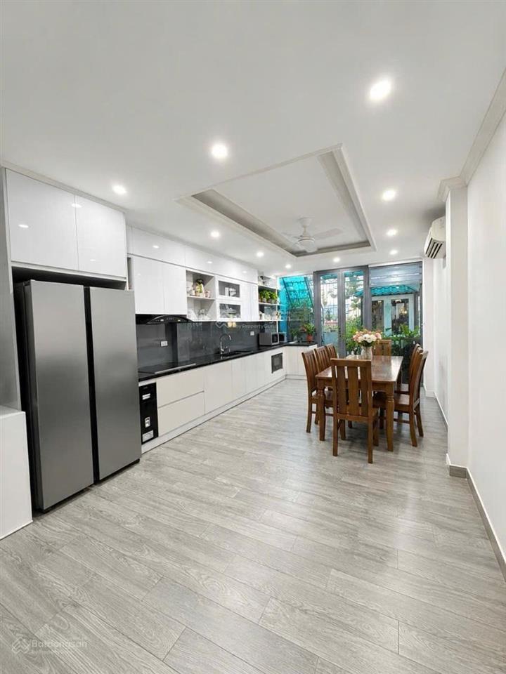 Bán nhà ngõ 91 đại mỗ 52m, 7 tầng thang máy, gara ô tô, đường rộng, kinh doanh tốt.