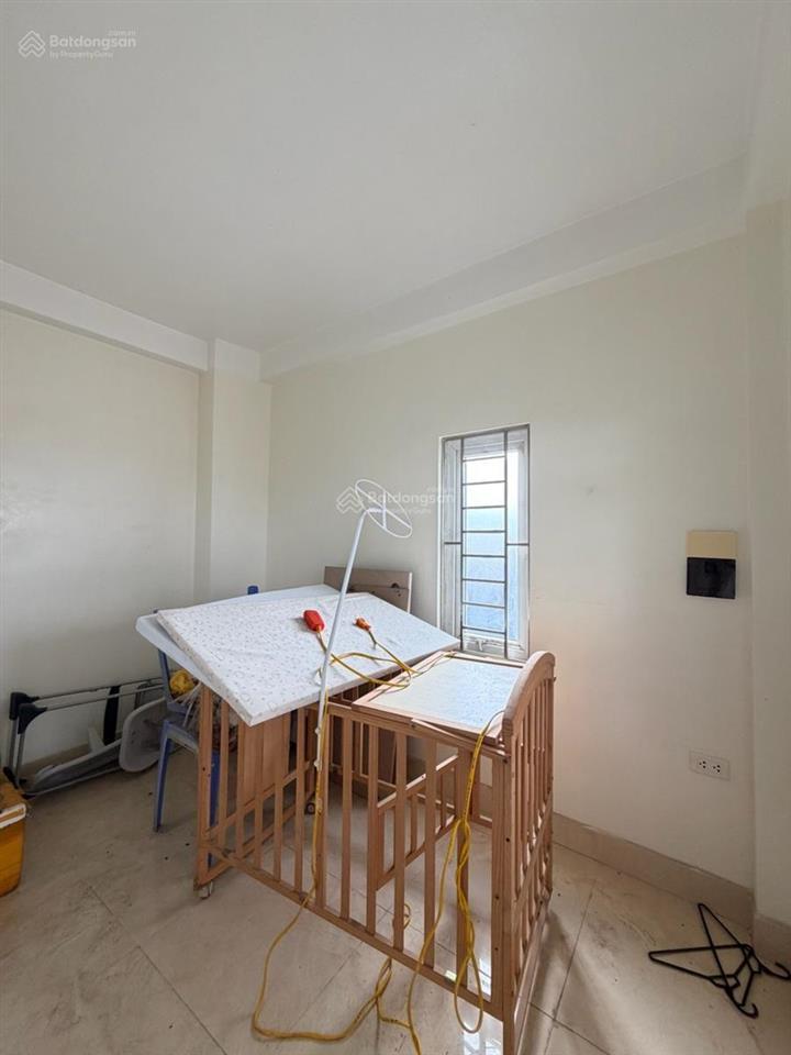 Lô góc, dân xây, ngõ 169 đại mỗ 35m, 4 tầng, ngõ thông, gần ô tô, cạnh công an phường