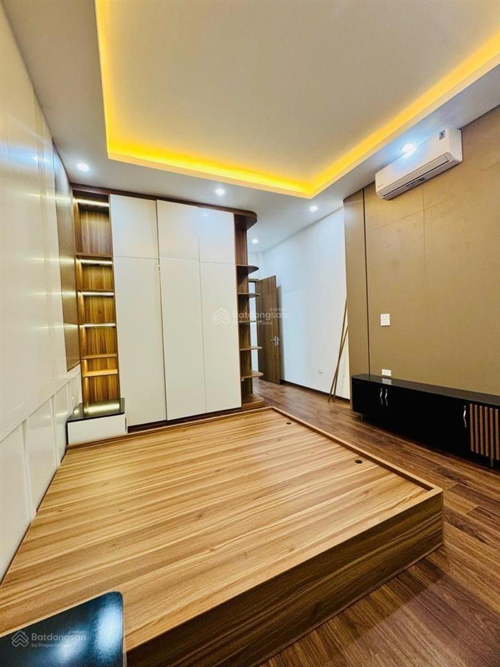 Ngõ nhỏ nên giá rẻ, ngõ 17 trung văn 66m, 3 tầng, mặt tiền 4m, cách ô tô 20m, chỉ 140tr/m2.