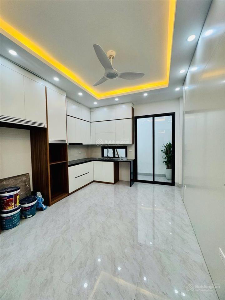 Ngõ nhỏ nên giá rẻ, ngõ 17 trung văn 66m, 3 tầng, mặt tiền 4m, cách ô tô 20m, chỉ 140tr/m2.