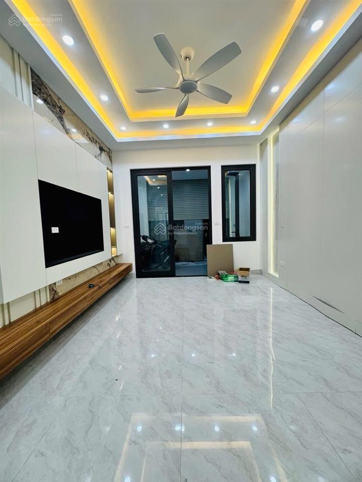 Ngõ nhỏ nên giá rẻ, ngõ 17 trung văn 66m, 3 tầng, mặt tiền 4m, cách ô tô 20m, chỉ 140tr/m2.
