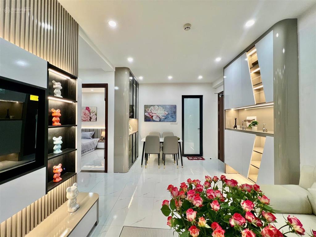 Bán căn thương mại 2n2vs full đồ giá 2,2 tỷ tại chung cư evergreen bắc giang.  0962 079 ***