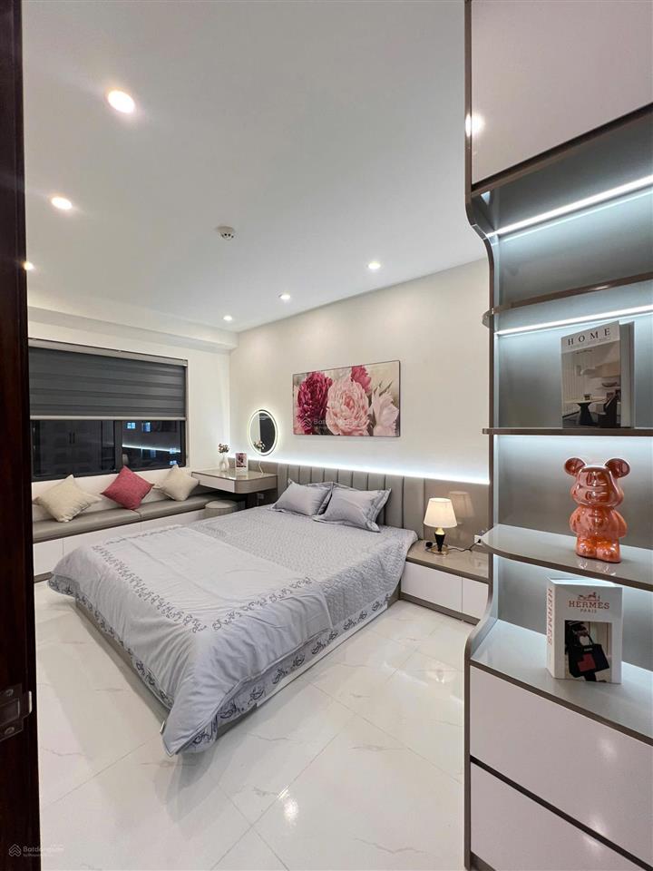 Bán căn thương mại 2n2vs full đồ giá 2,2 tỷ tại chung cư evergreen bắc giang.  0962 079 ***