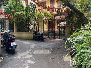 Nhà đẹp quảng khánh, gần hồ mặt tiền 6.5m rộng vị trí hiếm, đầu tư giữ tiền cực tốt