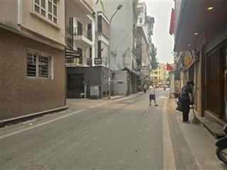 Hiếm ba đình! đất linh lang, ba đình khu nhật sống đông đúc, cực hợp căn hộ dịch vụ. 80m2, mt4.5m