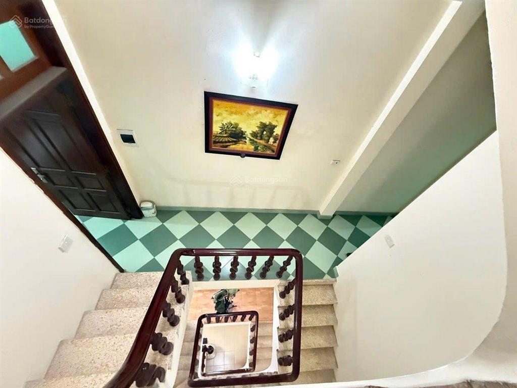 Hiếm ba đình! nhà dân xây kim mã ngõ thông, giếng trời chờ thang máy, hàng xóm ks dewoo