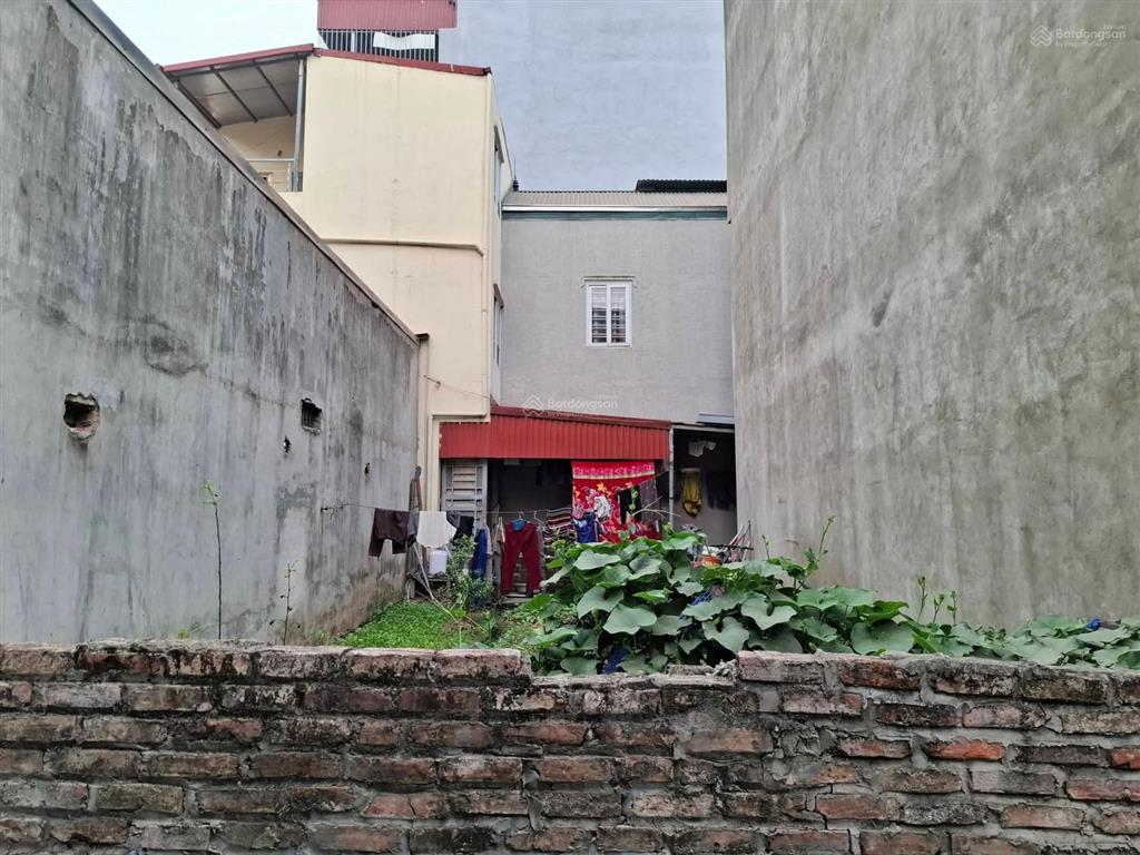 Đất hiếm phú thượng ngõ ô tô tránh, sát khu đô thị ciputra hà nội. diện tích 57m2 chỉ 12.6 tỷ